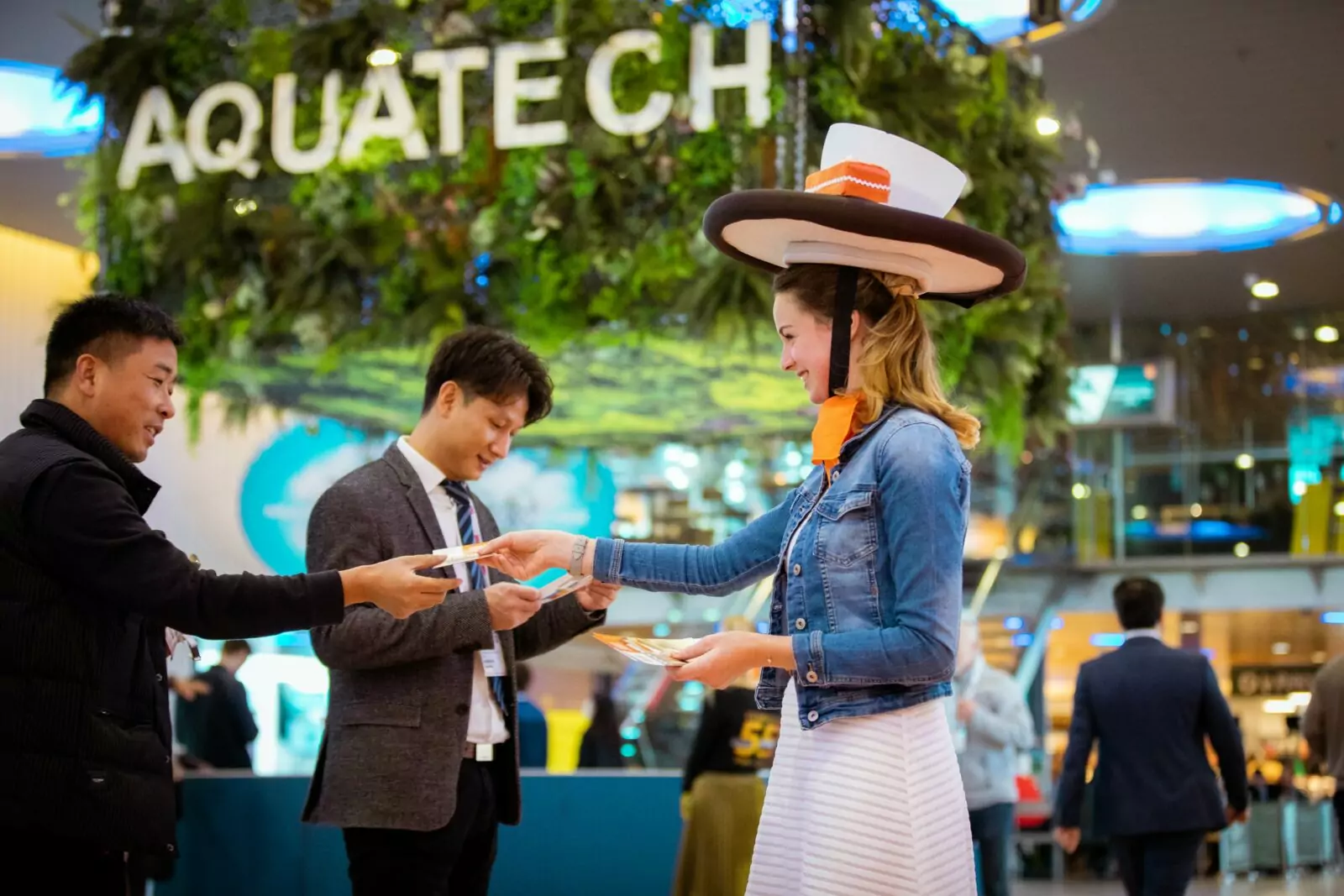 Met 800+ exposanten uit 43 landen biedt Aquatech Amsterdam een ongekende kans om de meest geavanceerde watertechnologieën te zien. Of u nu geïnteresseerd bent in afvalwaterbeheer, schoon water, digitale technologie of circulaire economie - hier vindt u de oplossingen van morgen.