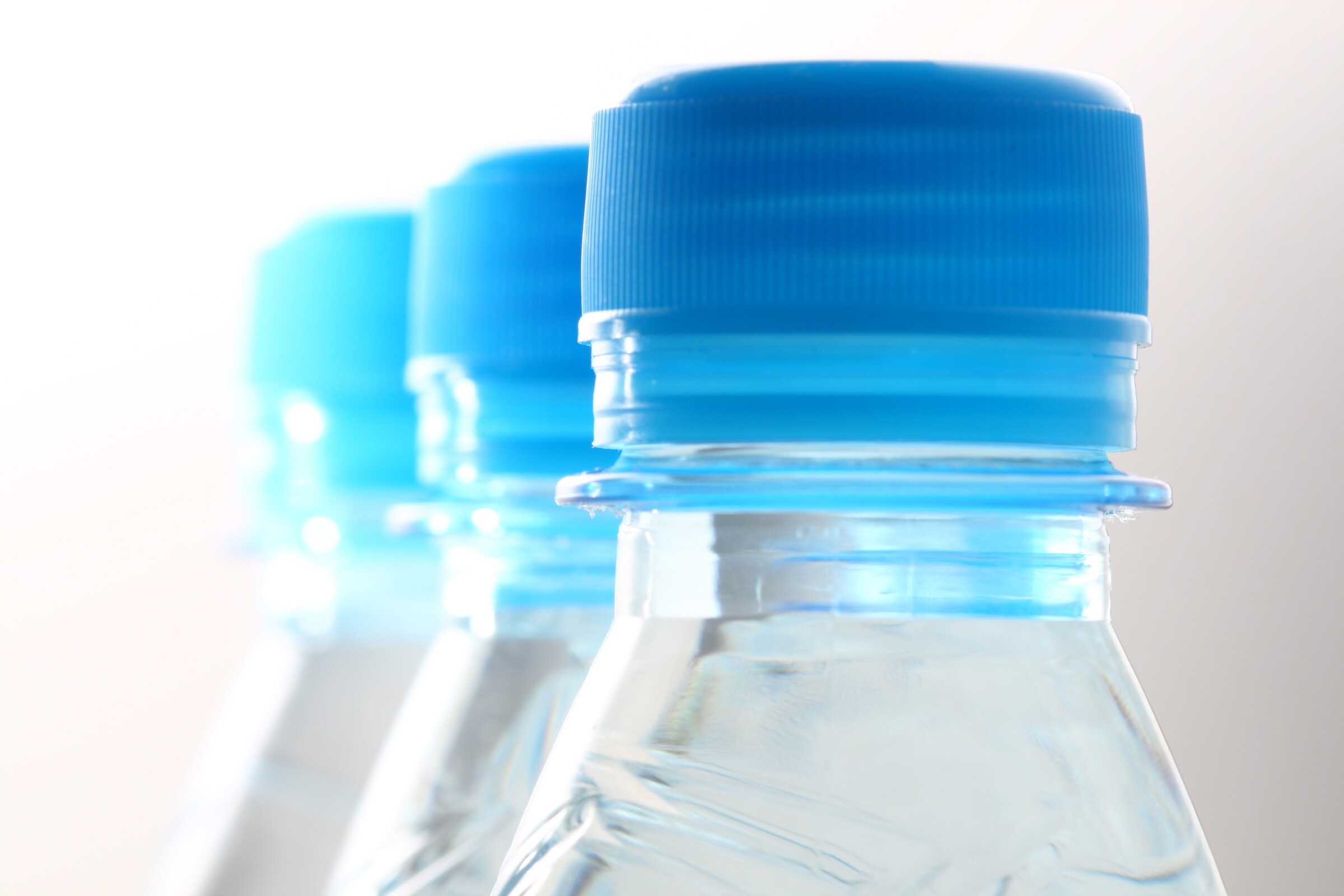 Plastic flessen