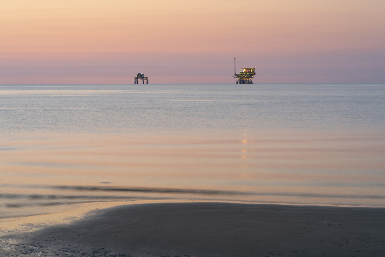 gas platform op zee