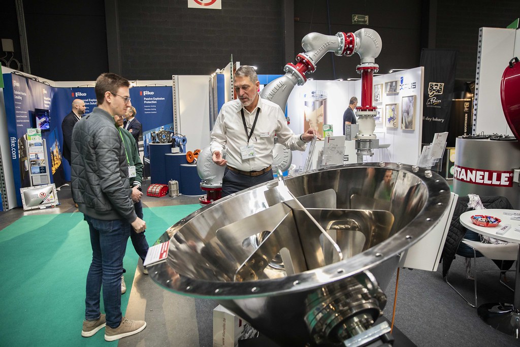 Roestvrijstalen uitdraagunit op Solids beurs